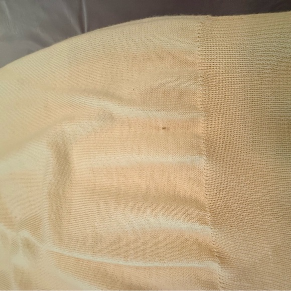 Bobby Jones 100% Merino Wool Yellow V-Neck Golf Sweater Size Large MSRP $225 - Picture 10 of 10